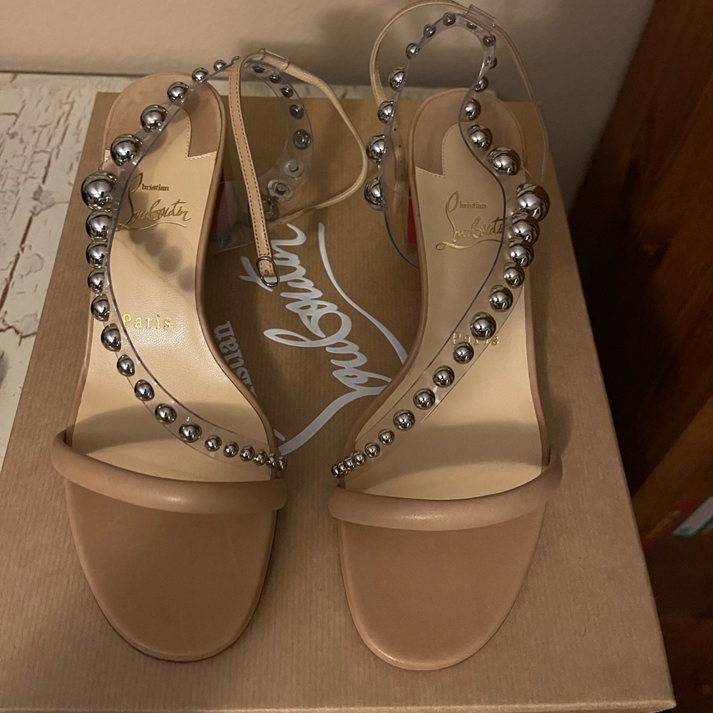 Brand new never worn Christian louboutin